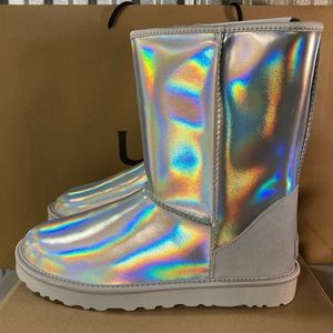Ugg Australia  Women's Classic Short  Iridescent  Boots Size 6 NIB